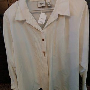 22S - button down blouse - Monterey by Koret